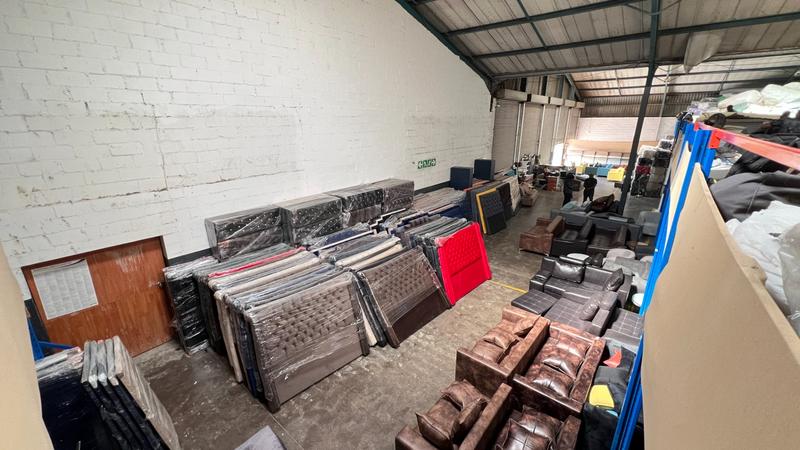 To Let commercial Property for Rent in Killarney Gardens Western Cape